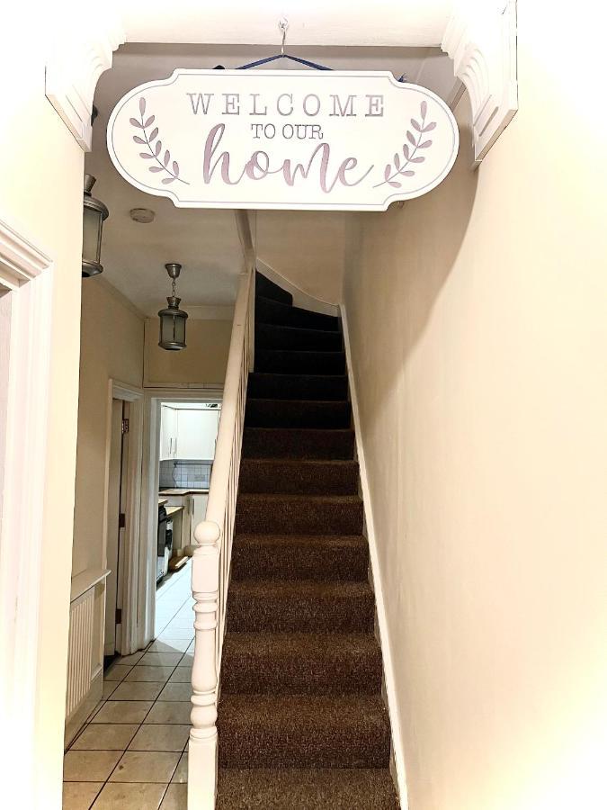 Aldgate Holiday Rooms Londra Exterior foto