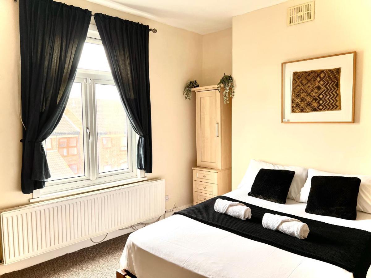 Aldgate Holiday Rooms Londra Exterior foto