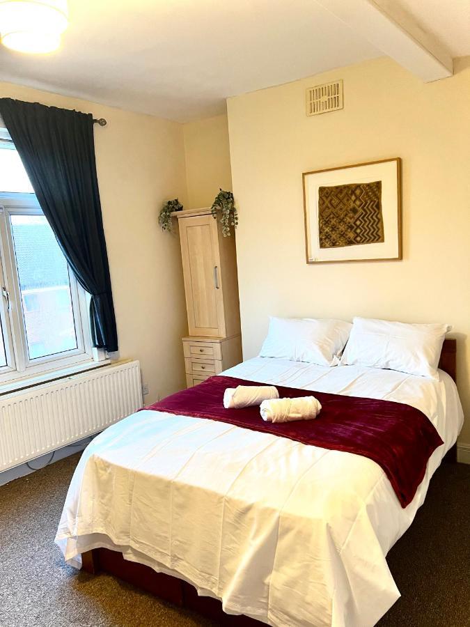 Aldgate Holiday Rooms Londra Exterior foto