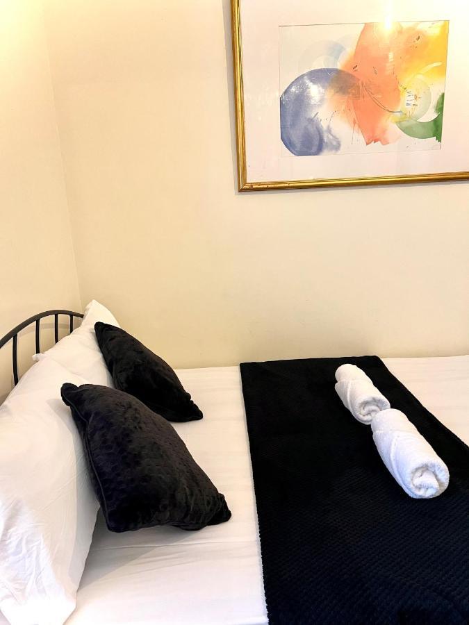 Aldgate Holiday Rooms Londra Exterior foto